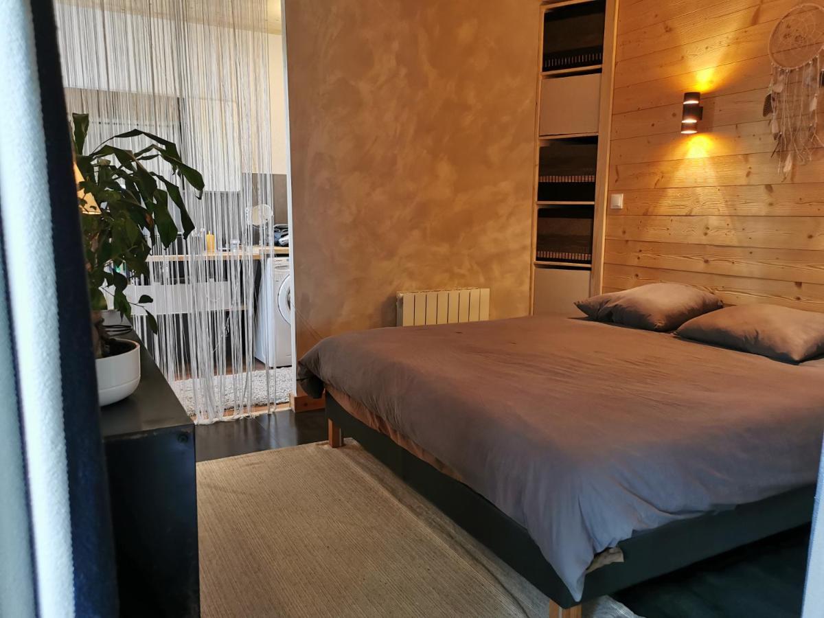Superbe Appartement Neuf Avec Terrasse Orchamps-Vennes Exterior foto